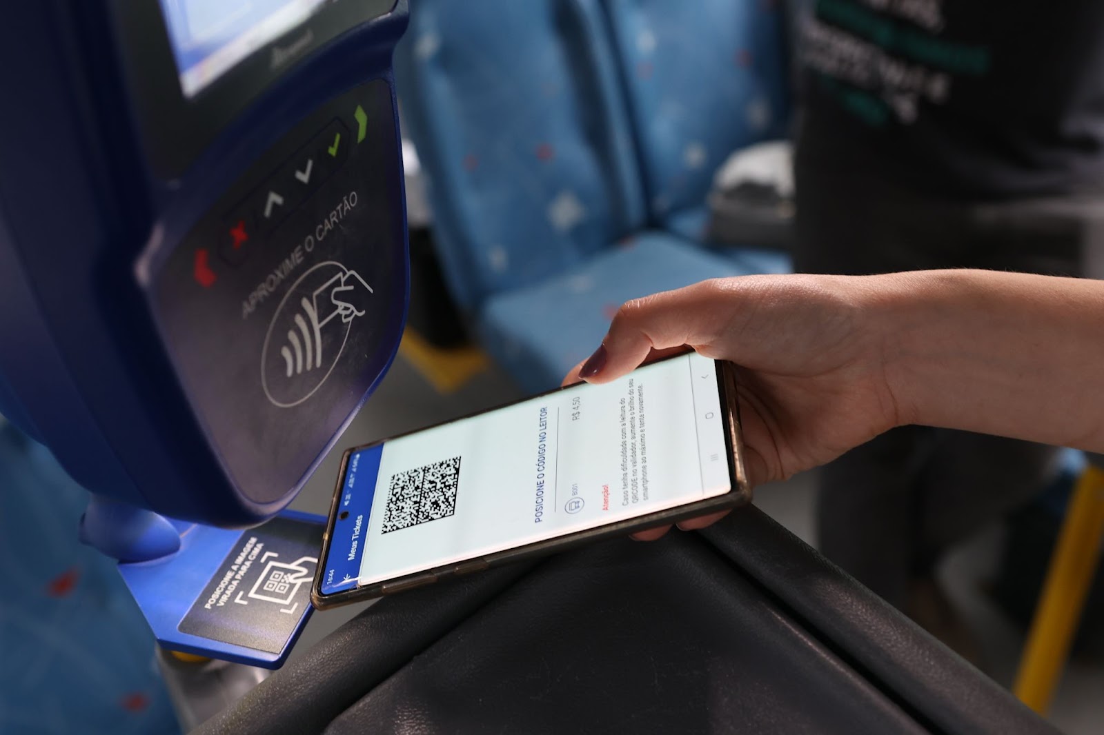 Do vale-transporte à biometria facial: o que mudou no transporte público em quase três décadas?